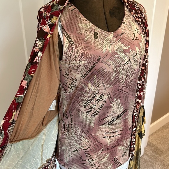 2 piece Tank top and belted over jacket “nothing matches” newspaper print fabric - Picture 9 of 17
